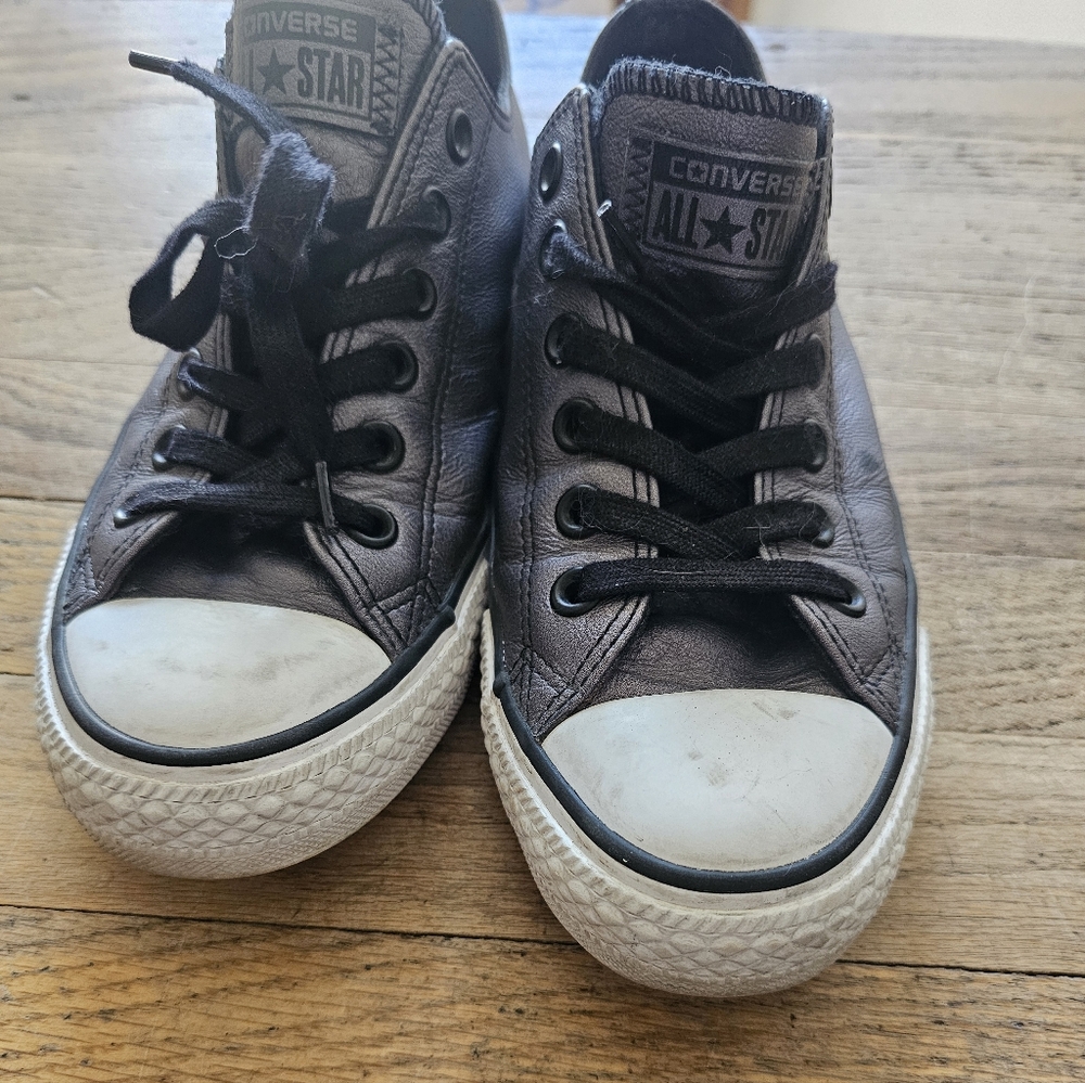 Converse Men's Metallic Black Low Top Sneakers